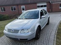 Gebraucht VW Bora Basis 101 PS (74 kW) 1999 Silber Limousine