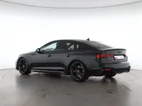 Gebraucht Audi RS5 Sportback Ambiente 450 PS (330 kW) 2024 Mythosschwarz metallic Limousine