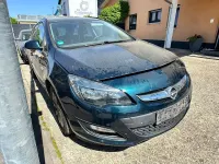 Gebraucht Opel Astra Style 110 PS (80 kW) 2016 Smaragd gruen (mi) Kombi
