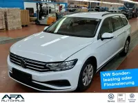 Gebraucht VW Passat Basis 150 PS (110 kW) 2023 Weiß Kombi