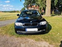 Gebraucht BMW 116 122 PS (89 kW) 2010 Schwarz Kleinwagen