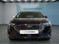 Gebraucht Ford Focus Titanium 125 PS (91 kW) 2024 Schwarz Kombi