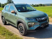 Gebraucht Dacia Spring Extreme 47 kW (65 PS) 2024 Grün Kleinwagen