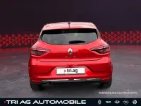 Używany Renault Clio IV Experience 101 KM (74 kW) 2019 Czerwony Sedan/Limuzyna