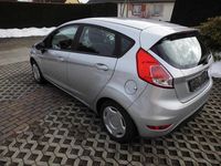 Gebraucht Ford Fiesta 80 PS (58 kW) 2014 Silber Kleinwagen