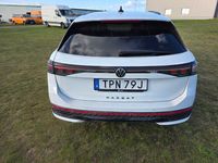 Gebraucht VW Passat R-line 193 PS (141 kW) 2024 Weiß Kombi