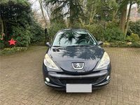 Gebraucht Peugeot 206+ 60 PS (44 kW) 2009 Grau Kleinwagen