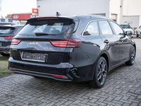 Neu Kia Ceed Spirit 140 PS (102 kW) 2025 Schwarz Kleinwagen