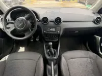 Gebraucht Audi A1 Attraction 86 PS (63 kW) 2013 Brillantschwarz Kleinwagen