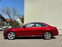 Używany Mercedes E400 333 KM (244 kW) 2016 Czerwony Sedan/Limuzyna