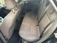 Używany Ford Focus Champions Edition 101 KM (74 kW) 2012 Czarny Sedan/Limuzyna
