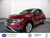 Gebraucht VW T-Roc Style 150 PS (110 kW) 2023 Kings red metallic schwarz (metallic) SUV