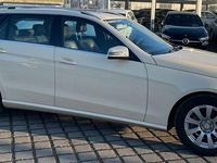 Gebraucht Mercedes E200 136 PS (100 kW) 2016 Beige Limousine