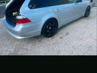 Gebraucht BMW 530 272 PS (200 kW) 2007 Silber Kombi