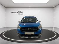 Gebraucht Dacia Dokker Celebration 116 PS (85 kW) 2017 Blau sky Van / Kleinbus