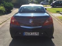 Gebraucht Opel Tigra 90 PS (66 kW) 2009 Grau metallic Cabrio