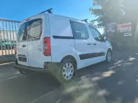 Gebraucht Peugeot Partner 90 PS (66 kW) 2012 Weiß Van / Kleinbus
