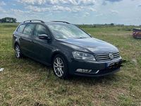 Gebraucht VW Passat 140 PS (102 kW) 2012 Grau Kombi