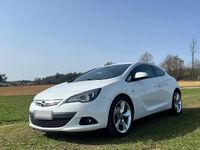 Gebraucht Opel Astra GTC 140 PS (102 kW) 2012 Weiß Limousine