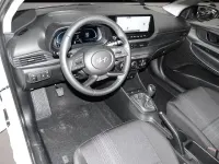 Gebraucht Hyundai i20 Select 101 PS (74 kW) 2025 Manufacturer Kleinwagen