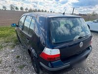 Gebraucht VW Golf IV 100 PS (73 kW) 2001 Blau Kleinwagen