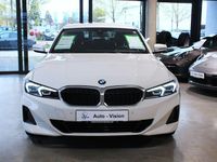 Gebraucht BMW 318 150 PS (110 kW) 2023 Weiß Limousine