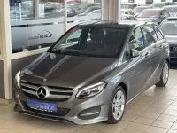 Gebraucht Mercedes B200 Urban 156 PS (114 kW) 2015 Grau Kleinwagen