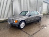 Gebraucht Mercedes 190 72 PS (52 kW) 1985 Grau Limousine