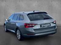 Gebraucht Skoda Superb Style 218 PS (160 kW) 2021 Empiregrau metallic Kombi