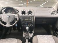 gebraucht Ford Fiesta 1,3