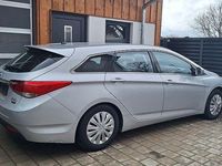 Gebraucht Hyundai i40 Style 116 PS (85 kW) 2012 Silber Kombi