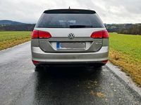 Gebraucht VW Golf VII 125 PS (91 kW) 2017 Gold Kombi