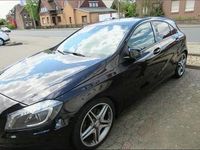 Gebraucht Mercedes A250 211 PS (155 kW) 2014 Violet Limousine