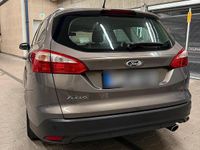 Gebraucht Ford Focus Titanium 163 PS (119 kW) 2012 Grau Kombi