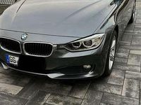 Gebraucht BMW 318 143 PS (105 kW) 2015 Grau Limousine