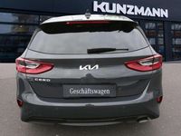 Gebraucht Kia Ceed 140 PS (102 kW) 2025 Grau pentametal metallic Kleinwagen