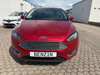 Używany Ford Focus Titanium 150 KM (110 kW) 2015 Czerwony Sedan/Limuzyna