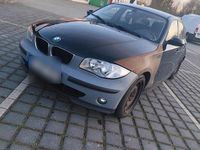 Używany BMW 118 122 KM (89 kW) 2005 Czarny Hatchback