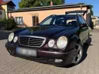 Gebraucht Mercedes E200 163 PS (119 kW) 2002 Schwarz Kombi
