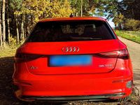 Gebraucht Audi A3 S-Line 150 PS (110 kW) 2022 Rot Limousine
