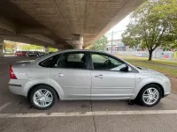 Gebraucht Ford Focus Ghia 116 PS (85 kW) 2005 Silber Limousine
