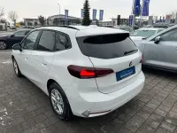 Używany BMW 218 Performance 150 KM (110 kW) 2022 Biały Kombi
