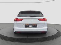 Gebraucht Kia Ceed 160 PS (117 kW) 2022 Weiß Kleinwagen