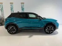 Neu Opel Mokka 131 PS (96 kW) 2025 Tropikal grün (metallic) SUV