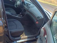 Gebraucht Mercedes E220 150 PS (110 kW) 2004 Blau Kombi