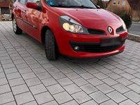 Gebraucht Renault Clio II 88 PS (64 kW) 2006 Rot Kleinwagen