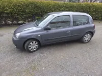 Gebraucht Renault Clio 75 PS (55 kW) 2007 Andere farben Kleinwagen
