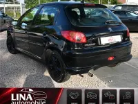 Gebraucht Peugeot 206 Tendance 75 PS (55 kW) 2009 Schwarz Limousine