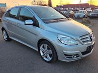 Gebraucht Mercedes B160 95 PS (69 kW) 2009 Silber Van / Kleinbus