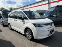 Gebraucht VW Multivan 150 PS (110 kW) 2024 Weiß Van / Kleinbus